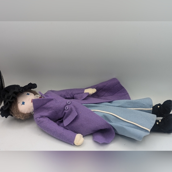 Handcrafted Mary Poppins fabric Doll - Picture 2 of 7